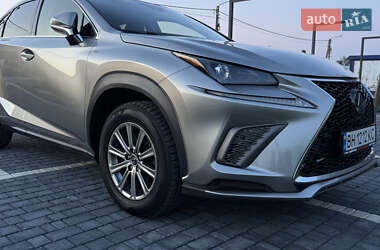 Внедорожник / Кроссовер Lexus NX 2018 в 