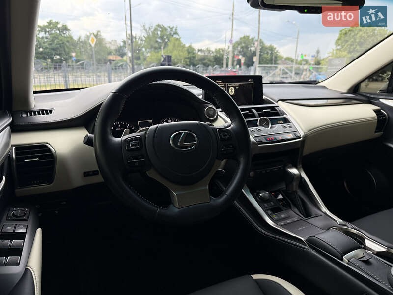 Позашляховик / Кросовер Lexus NX 2021 в Харкові