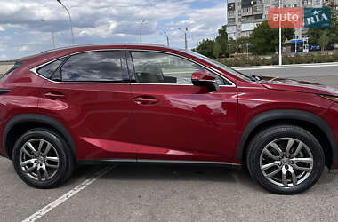 Внедорожник / Кроссовер Lexus NX 2016 в 