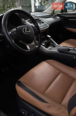 Внедорожник / Кроссовер Lexus NX 2016 в 
