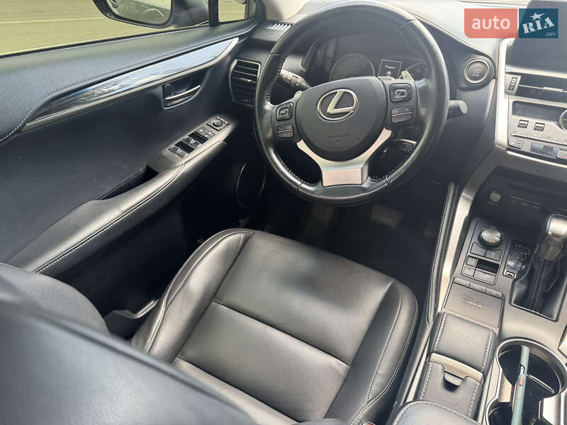 Позашляховик / Кросовер Lexus NX 2017 в Одесі