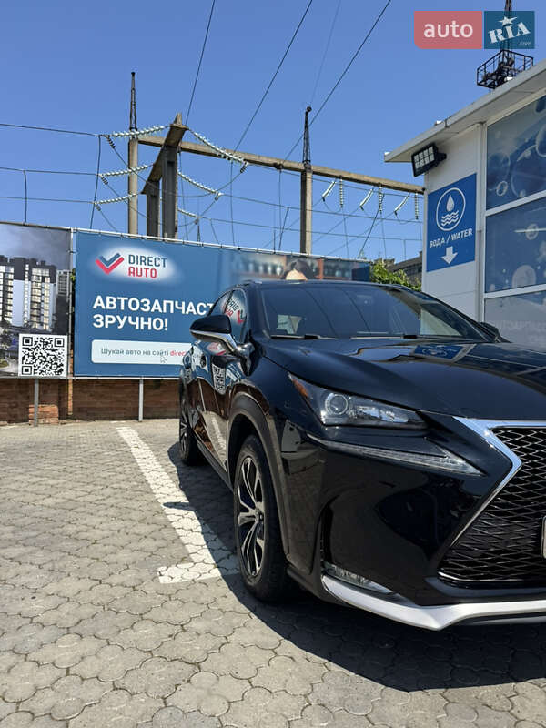 Внедорожник / Кроссовер Lexus NX 2015 в Черновцах