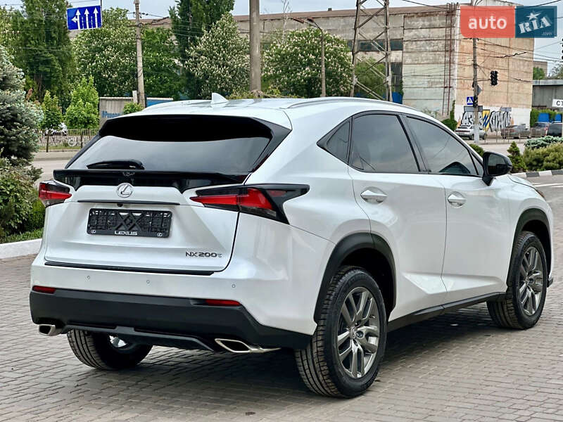 Внедорожник / Кроссовер Lexus NX 2015 в Одессе
