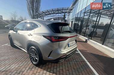 Внедорожник / Кроссовер Lexus NX 2021 в 