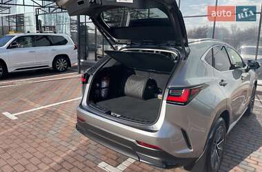 Внедорожник / Кроссовер Lexus NX 2021 в 