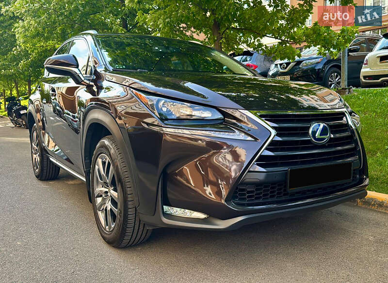 Внедорожник / Кроссовер Lexus NX 2015 в 