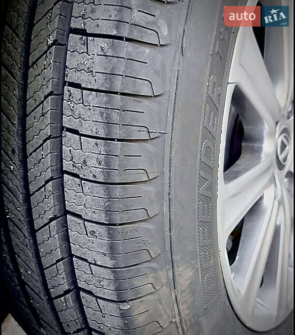 Внедорожник / Кроссовер Lexus NX 2018 в Ужгороде