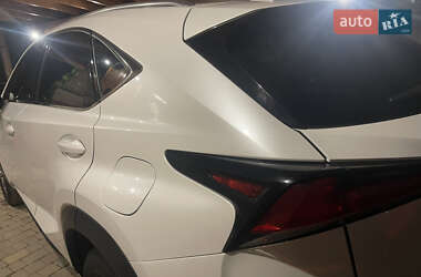 Внедорожник / Кроссовер Lexus NX 2018 в 