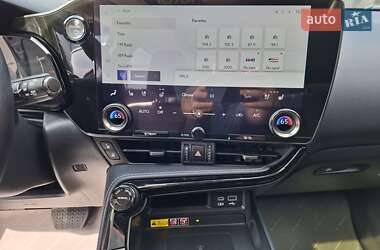 Внедорожник / Кроссовер Lexus NX 2022 в 