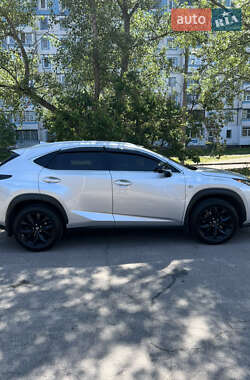 Внедорожник / Кроссовер Lexus NX 2015 в 