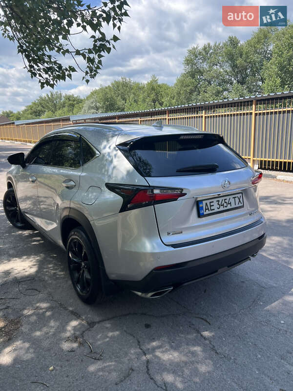 Позашляховик / Кросовер Lexus NX 2015 в Кам'янському