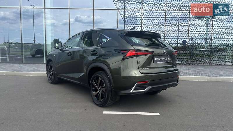 Позашляховик / Кросовер Lexus NX 2020 в Києві
