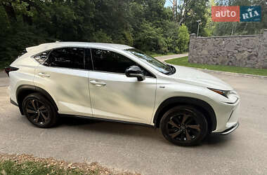 Внедорожник / Кроссовер Lexus NX 2021 в 