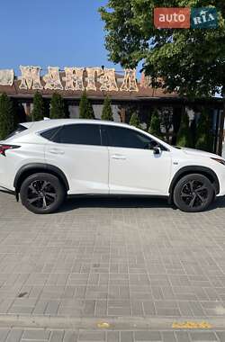 Внедорожник / Кроссовер Lexus NX 2019 в 