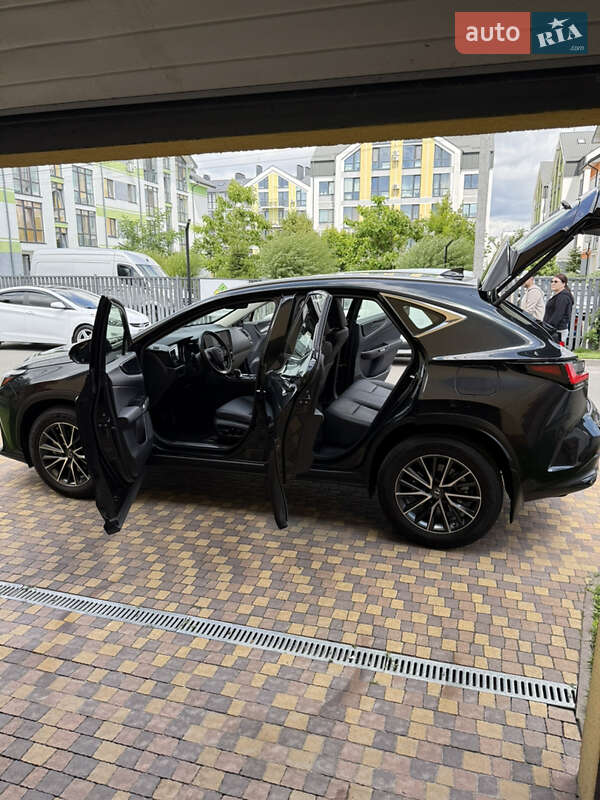 Внедорожник / Кроссовер Lexus NX 2022 в Киеве