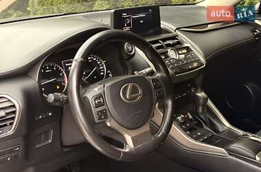 Внедорожник / Кроссовер Lexus NX 2018 в 