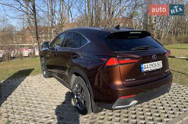 Внедорожник / Кроссовер Lexus NX 2018 в 