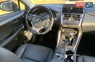Внедорожник / Кроссовер Lexus NX 2018 в 