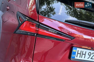 Внедорожник / Кроссовер Lexus NX 2019 в 
