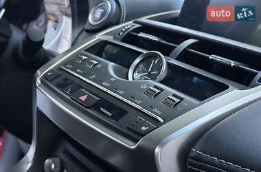 Внедорожник / Кроссовер Lexus NX 2019 в 