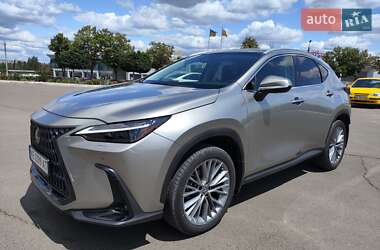 Позашляховик / Кросовер Lexus NX 2022 в 