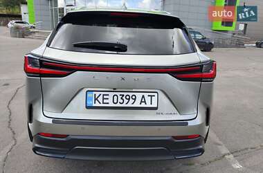 Позашляховик / Кросовер Lexus NX 2022 в 