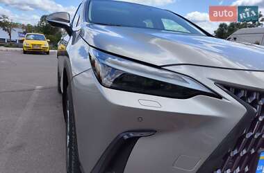 Позашляховик / Кросовер Lexus NX 2022 в 