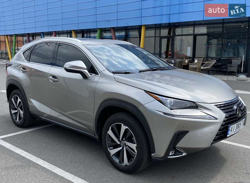 Внедорожник / Кроссовер Lexus NX 2021 в 