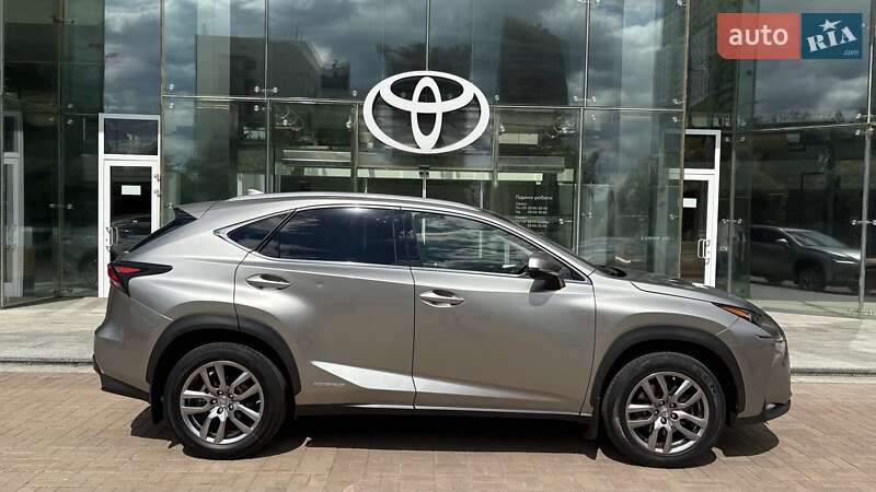 Внедорожник / Кроссовер Lexus NX 2016 в Киеве