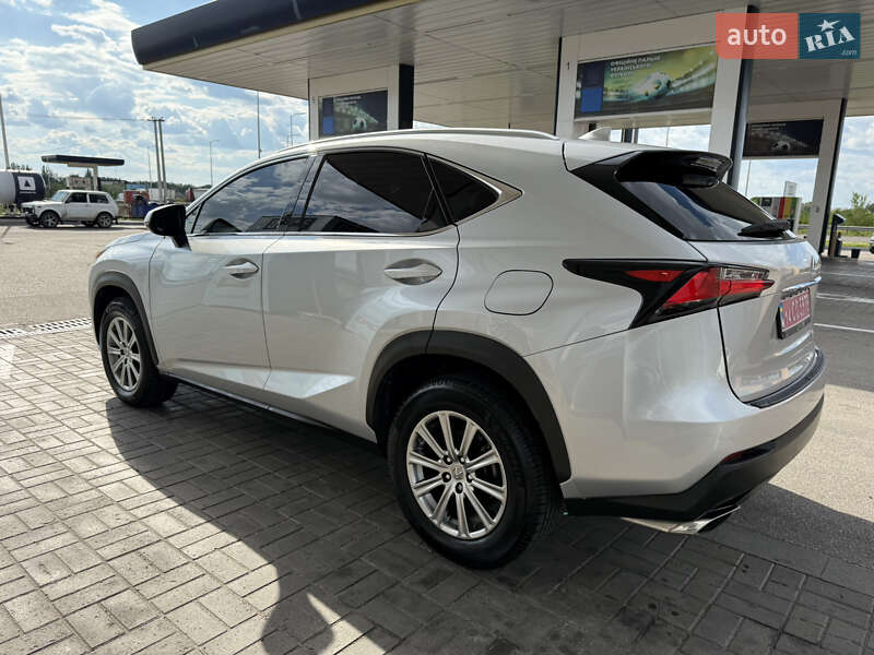 Внедорожник / Кроссовер Lexus NX 2016 в Днепре