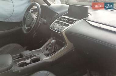Позашляховик / Кросовер Lexus NX 2018 в 