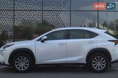 Позашляховик / Кросовер Lexus NX 2015 в 