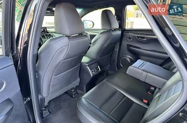 Позашляховик / Кросовер Lexus NX 2018 в 