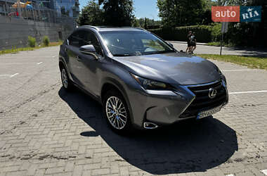 Внедорожник / Кроссовер Lexus NX 2015 в 