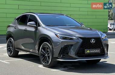 Позашляховик / Кросовер Lexus NX 2022 в 