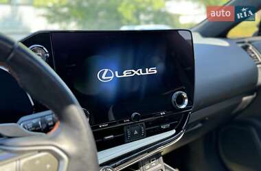 Позашляховик / Кросовер Lexus NX 2022 в 
