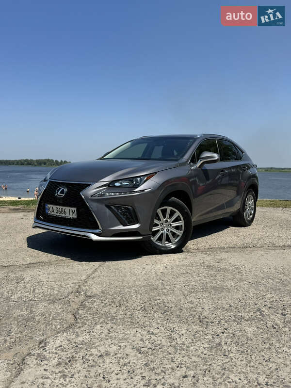 Внедорожник / Кроссовер Lexus NX 2015 в 