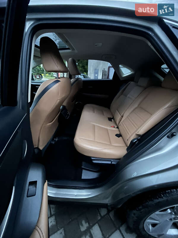 Внедорожник / Кроссовер Lexus NX 2017 в Бродах