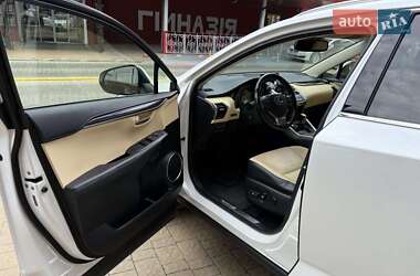 Внедорожник / Кроссовер Lexus NX 2016 в 