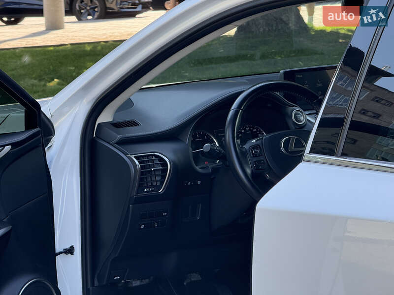 Внедорожник / Кроссовер Lexus NX 2018 в Днепре