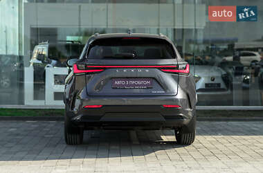 Позашляховик / Кросовер Lexus NX 2023 в 