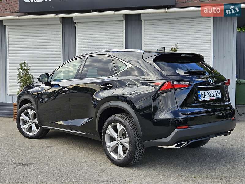 Позашляховик / Кросовер Lexus NX 2016 в Києві