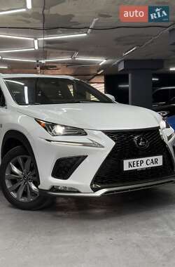 Позашляховик / Кросовер Lexus NX 2018 в 