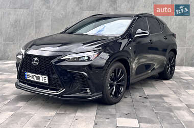 Позашляховик / Кросовер Lexus NX 2022 в 