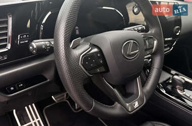 Позашляховик / Кросовер Lexus NX 2022 в 