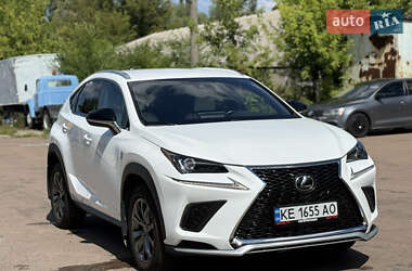 Внедорожник / Кроссовер Lexus NX 2021 в 