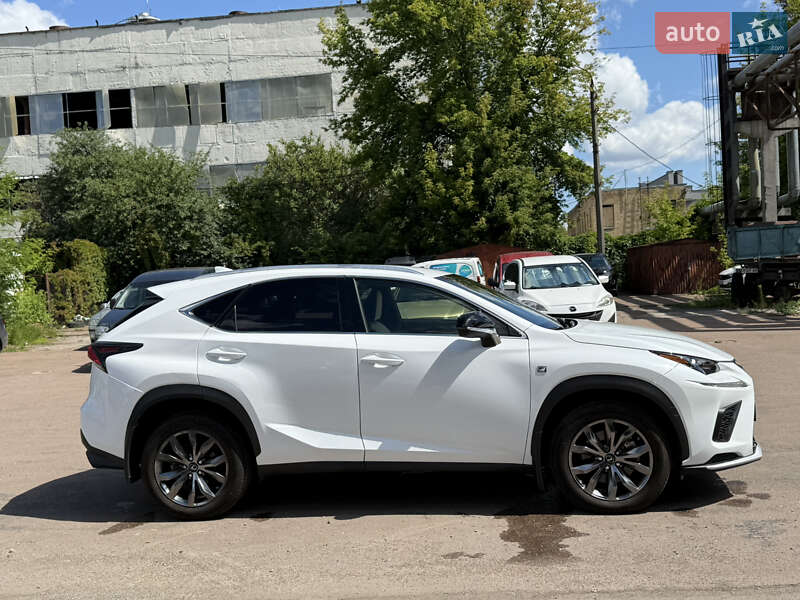 Позашляховик / Кросовер Lexus NX 2021 в Києві