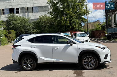 Внедорожник / Кроссовер Lexus NX 2021 в 
