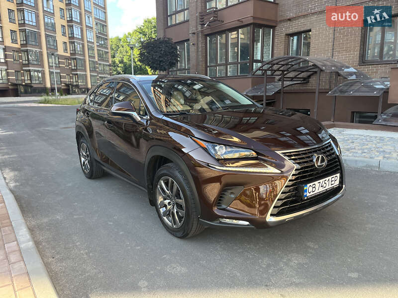 Позашляховик / Кросовер Lexus NX 2018 в Чернігові