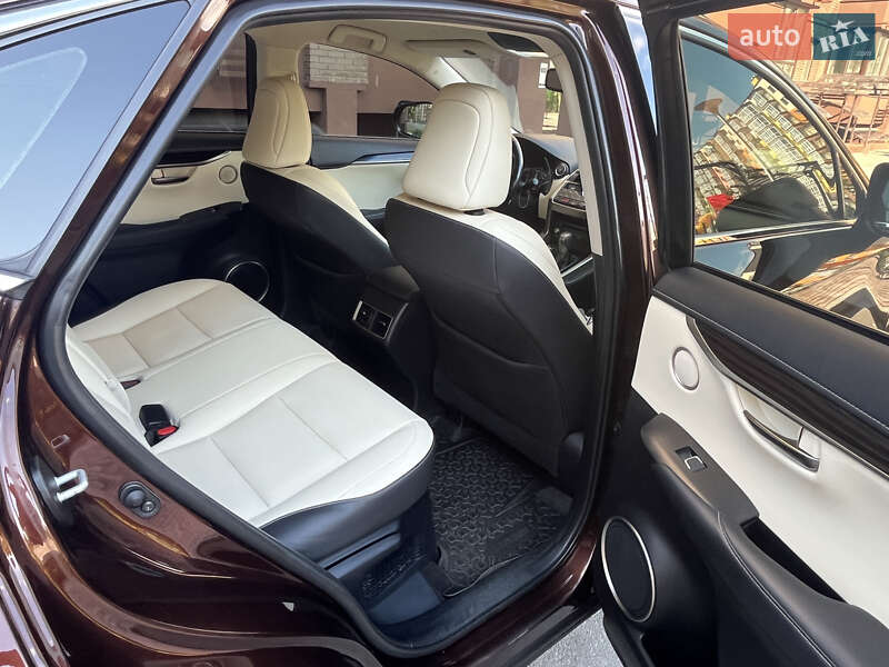 Позашляховик / Кросовер Lexus NX 2018 в Чернігові